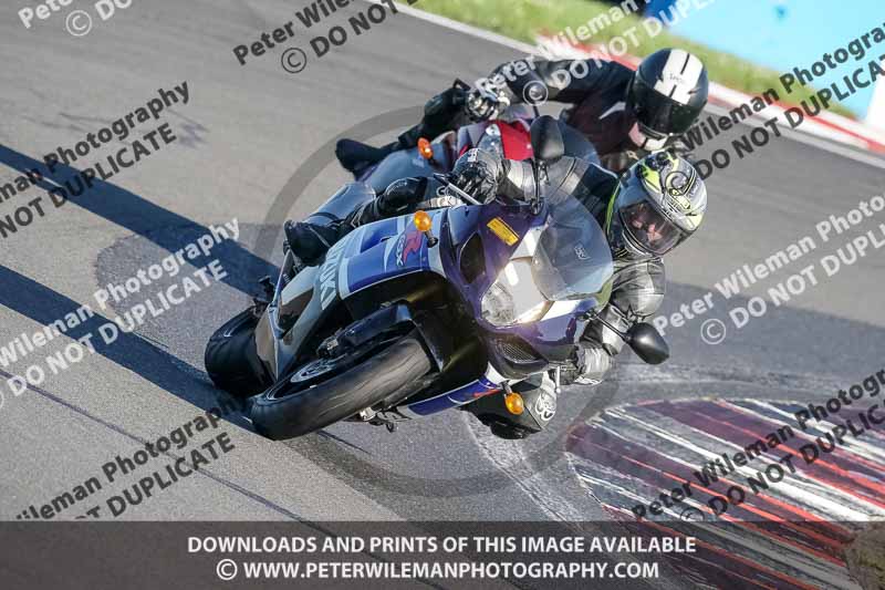 donington no limits trackday;donington park photographs;donington trackday photographs;no limits trackdays;peter wileman photography;trackday digital images;trackday photos